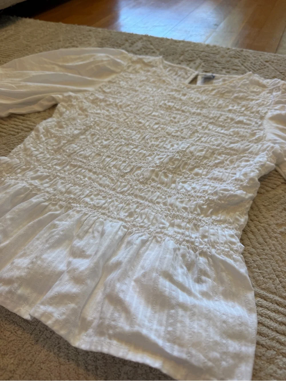 Old Navy White Smocked Peplum Puff Sleeve Blouse Size Small Tall